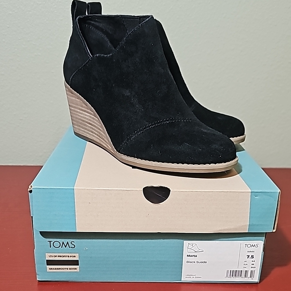 TOMS Women's Black Suede Wedge Booties